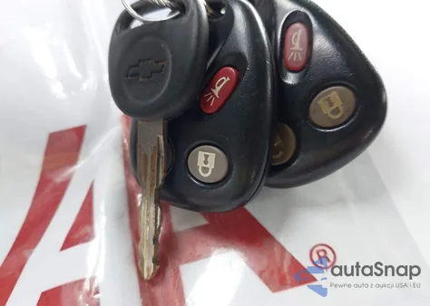 2005 Chevrolet Silverado 1500 Z71 z USA, uszkodzony, nr VIN 2GCEK19T651221097